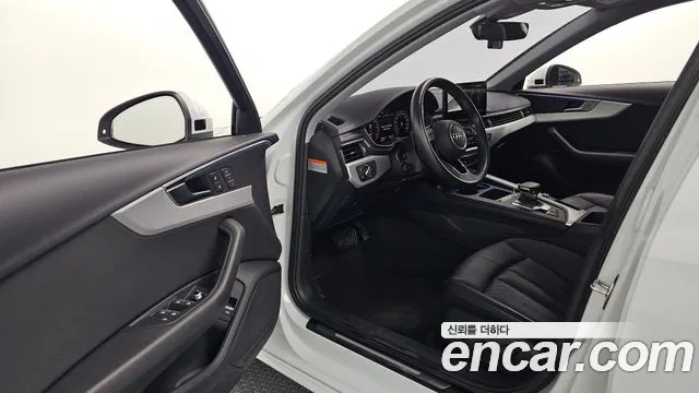 Audi A4 2021 thumb 10