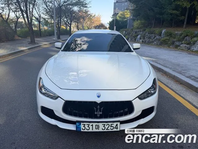Maserati Ghibli 2015 thumb 2