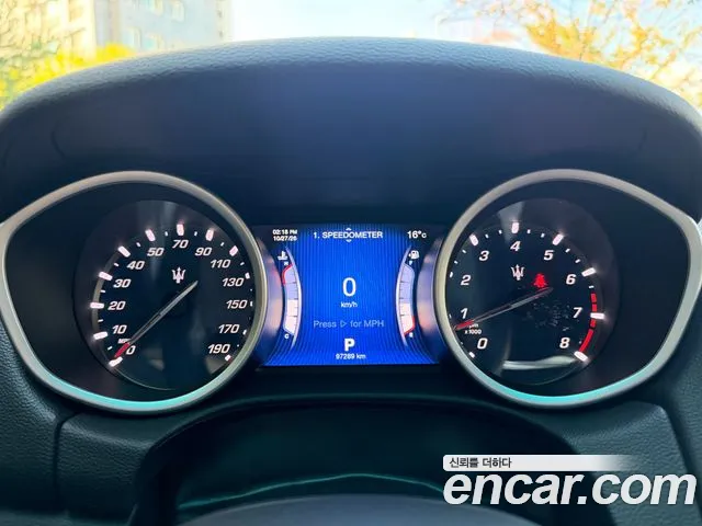 Maserati Ghibli 2015 thumb 9