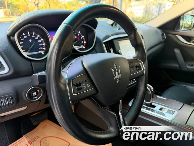 Maserati Ghibli 2015 thumb 10