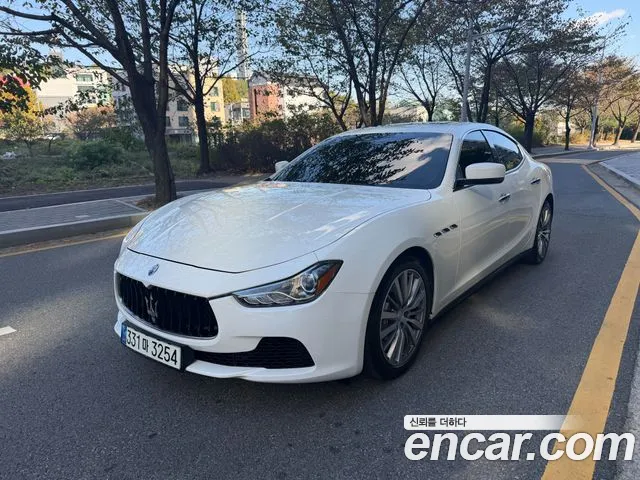 Maserati Ghibli 2015 thumb 11