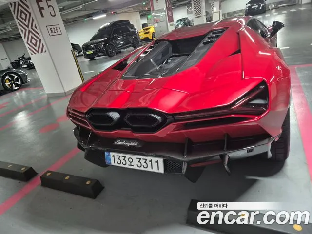 Lamborghini Revuelto 2025 thumb 5