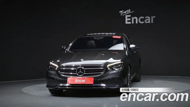 Mercedes-Benz E-Класс 2022 thumb 2