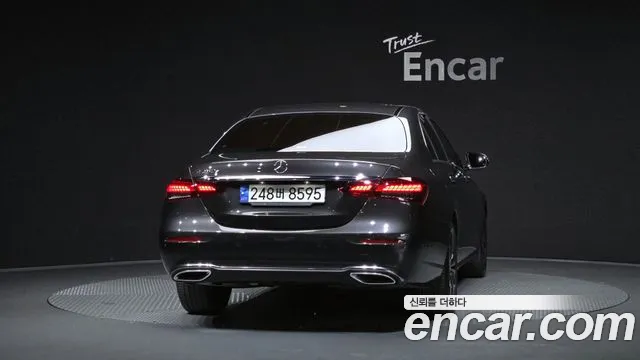 Mercedes-Benz E-Класс 2022 thumb 3