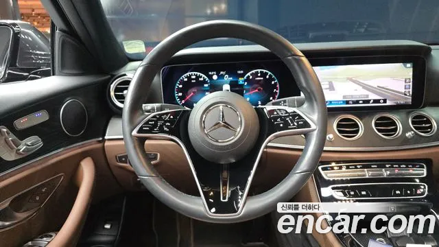 Mercedes-Benz E-Класс 2022 thumb 12