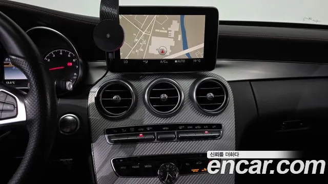Mercedes-Benz C-Класс 2016 thumb 11