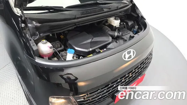 Hyundai Staria 2022 thumb 6