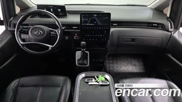 Hyundai Staria 2022 thumb 7