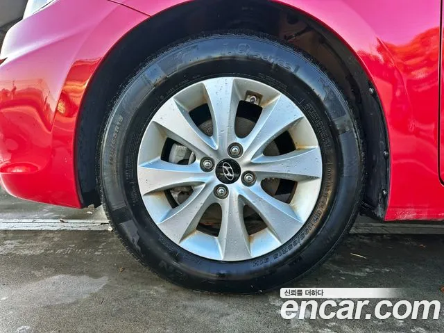 Hyundai Accent 2015 thumb 7