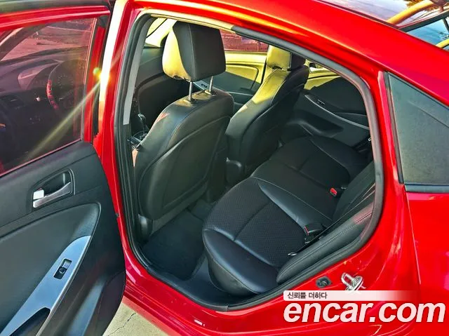 Hyundai Accent 2015 thumb 9
