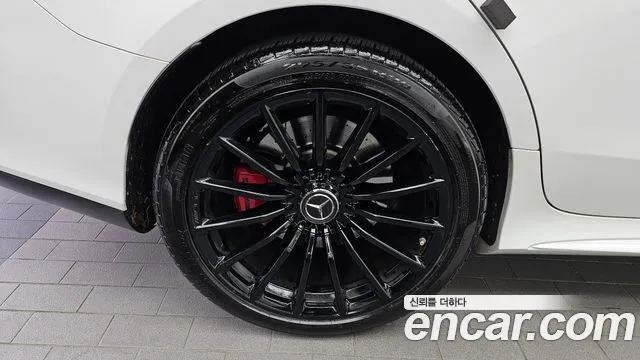Mercedes-Benz AMG GT 2020 thumb 5