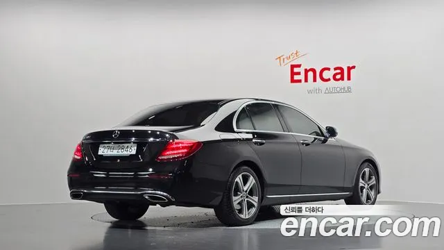 Mercedes-Benz E-Класс 2019 thumb 2