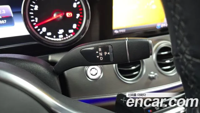 Mercedes-Benz E-Класс 2019 thumb 9