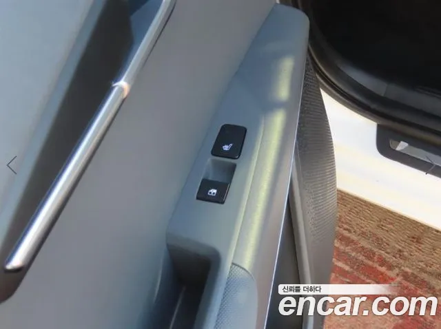 Kia Niro 2023 thumb 7