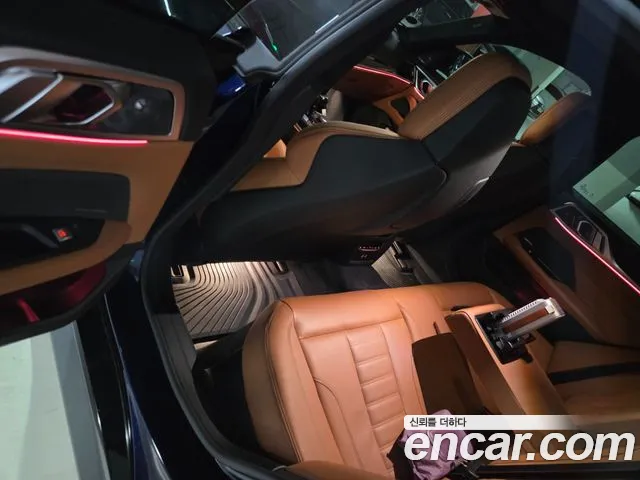 BMW i4 2022 thumb 5