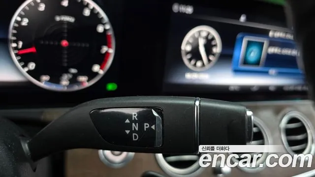 Mercedes-Benz E-Класс 2020 thumb 9