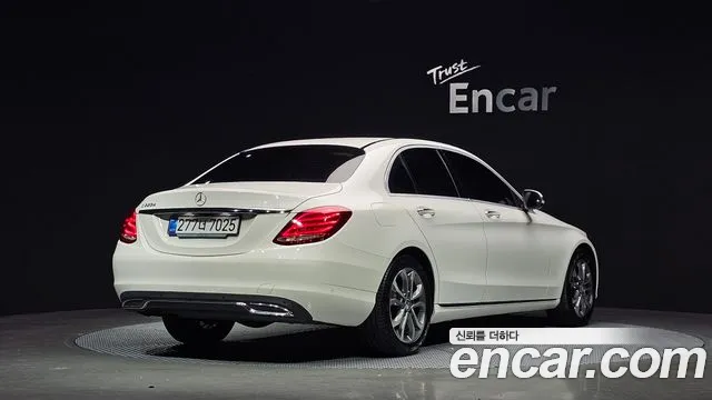 Mercedes-Benz C-Класс 2015 thumb 2