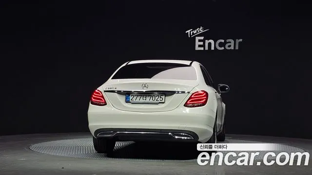 Mercedes-Benz C-Класс 2015 thumb 4