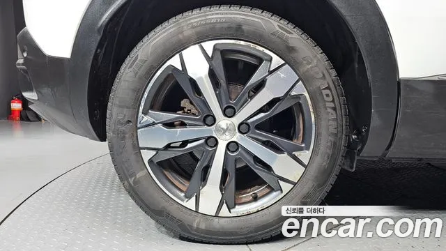 Peugeot 3008 2017 thumb 5