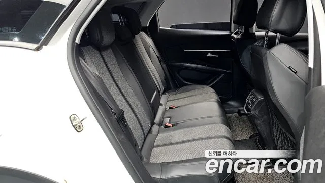 Peugeot 3008 2017 thumb 11