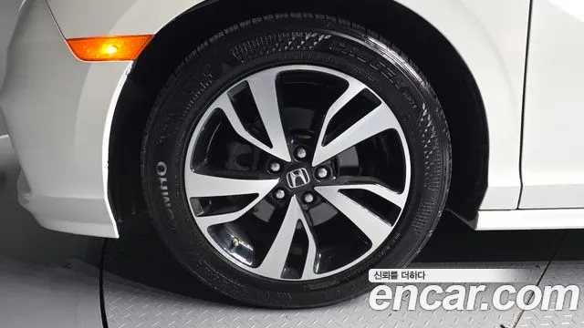 Honda Odyssey 2018 thumb 4