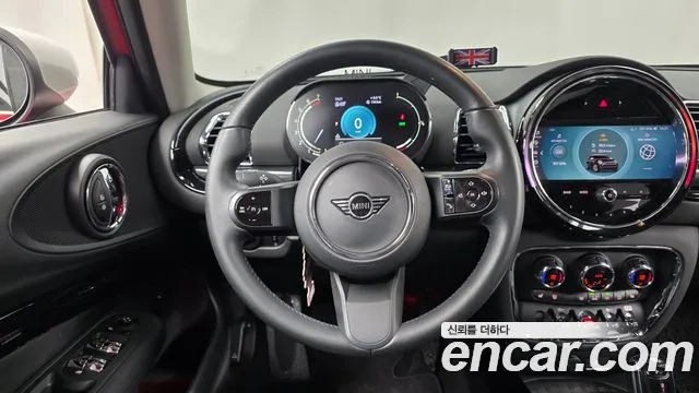 MINI Clubman 2023 thumb 12