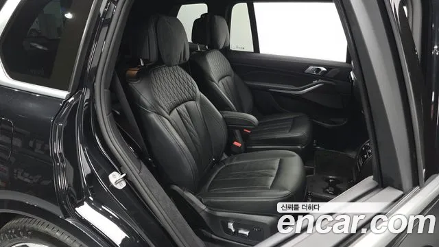BMW X7 2025 thumb 12