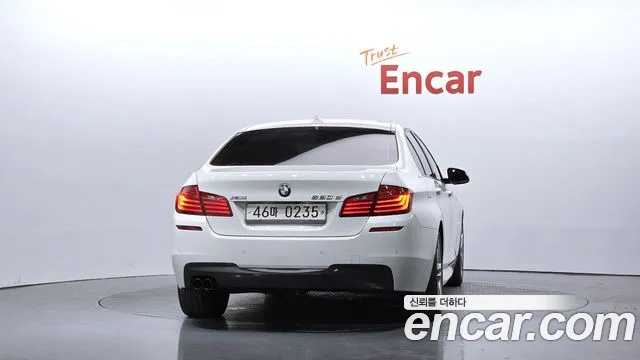 BMW 5-Series 2016 thumb 4