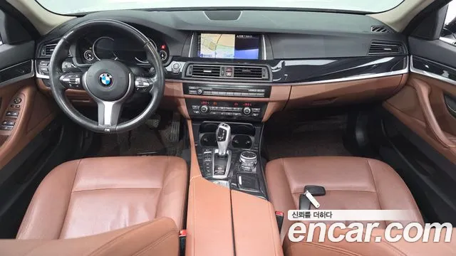BMW 5-Series 2016 thumb 7