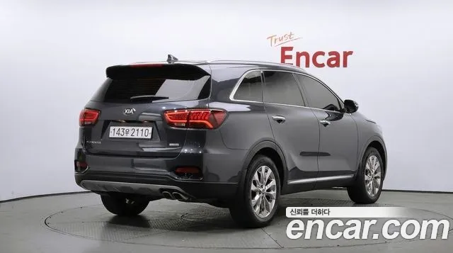Kia Sorento 2018 thumb 2