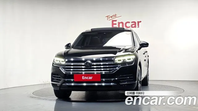 Volkswagen Touareg 2023 thumb 3