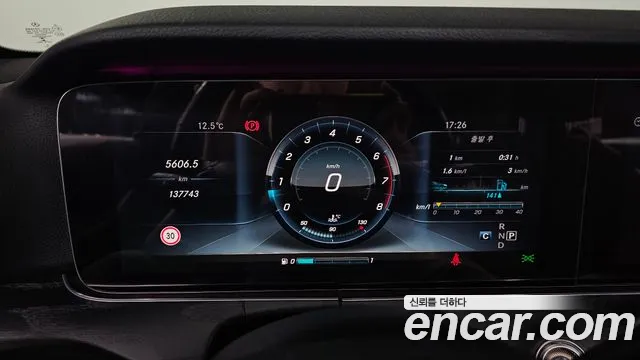 Mercedes-Benz E-Класс 2016 thumb 8