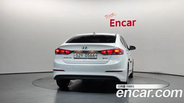 Hyundai Avante 2015 thumb 4