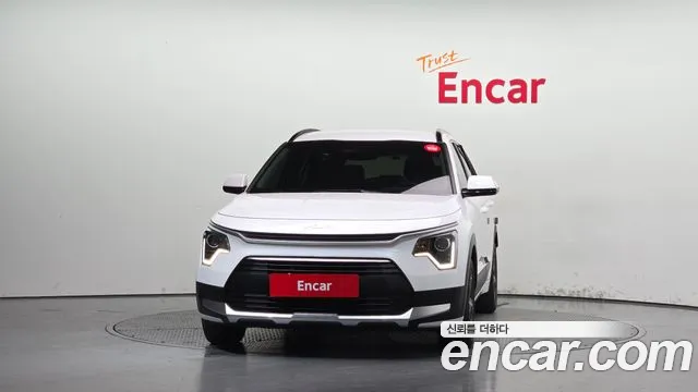 Kia Niro 2023 thumb 3