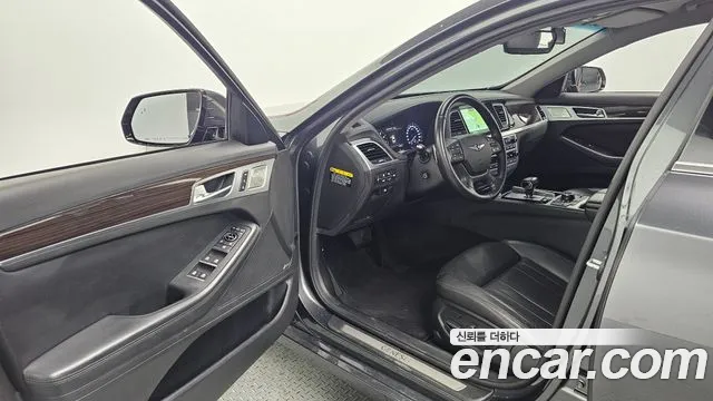 Genesis G80 2017 thumb 10