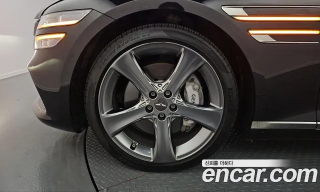 Genesis G80 2022 thumb 5