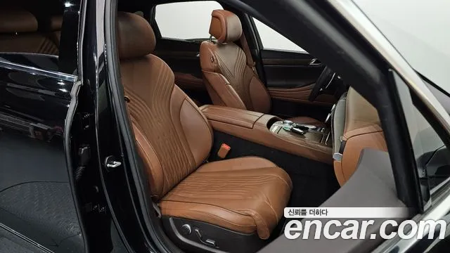 Genesis G80 2022 thumb 10