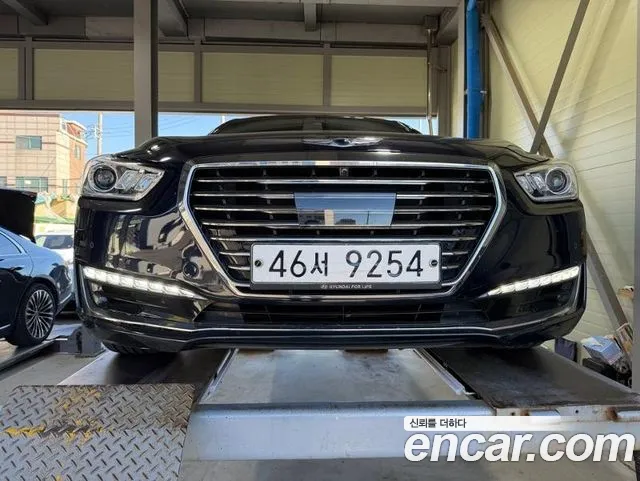 Genesis G90 2017 thumb 6