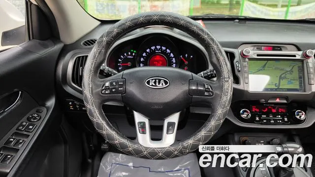 Kia Sportage 2011 thumb 12