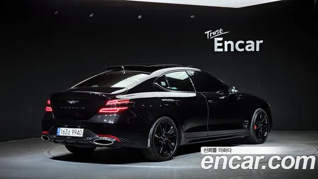 Genesis G70 2023 thumb 2