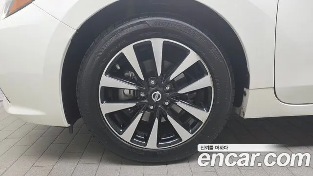 Nissan Altima 2018 thumb 5