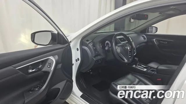 Nissan Altima 2018 thumb 10