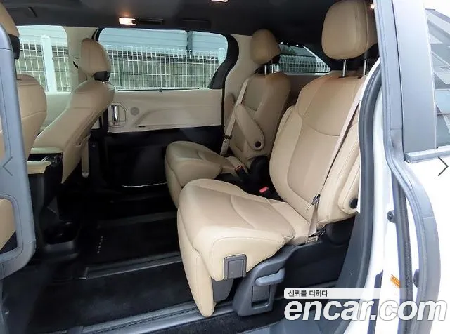 Toyota Sienna 2022 thumb 6