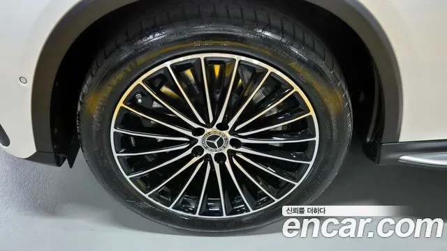 Mercedes-Benz GLC 2024 thumb 5