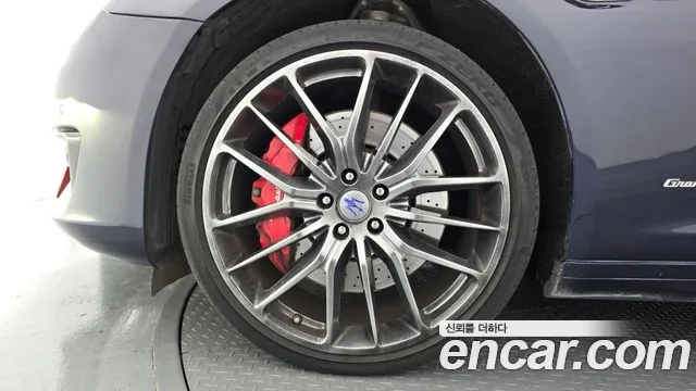 Maserati Quattroporte 2018 thumb 5