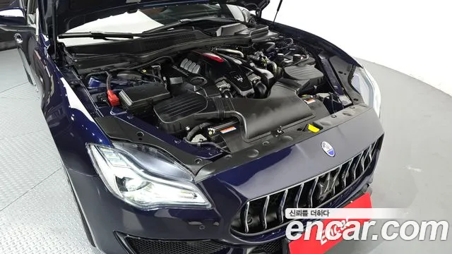Maserati Quattroporte 2018 thumb 6