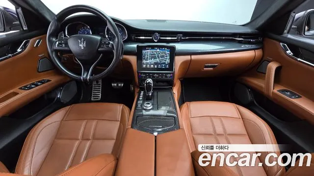 Maserati Quattroporte 2018 thumb 7