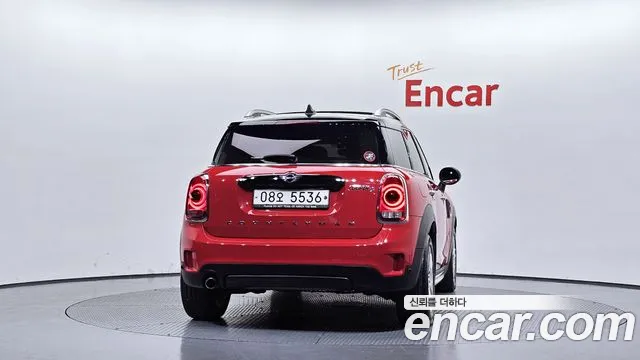 MINI Countryman 2018 thumb 4