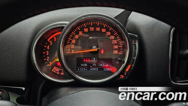 MINI Countryman 2018 thumb 8
