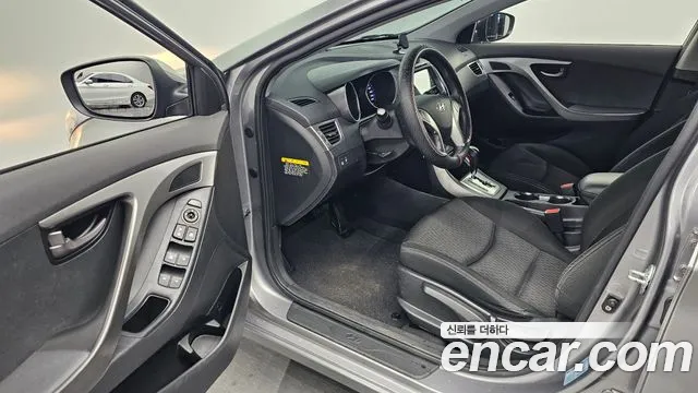 Hyundai Avante 2011 thumb 10